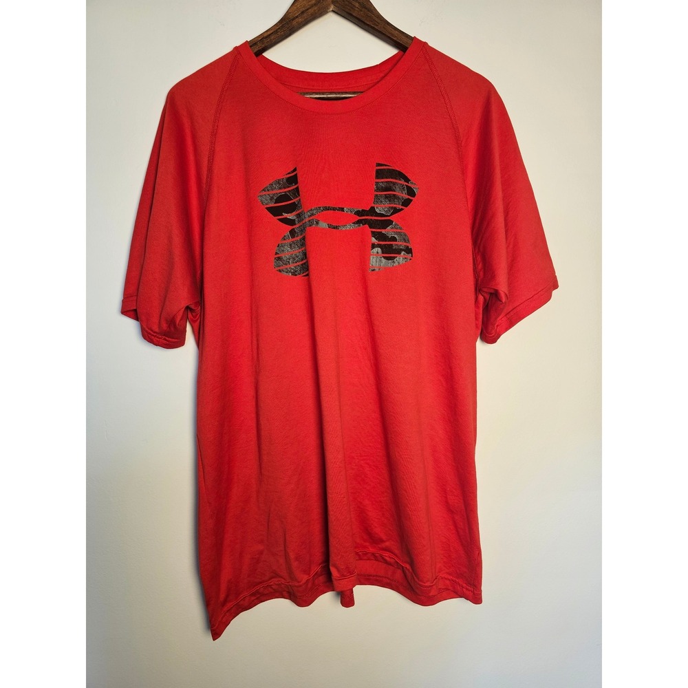 Activewear Under Armour HeatGear Shirt Mens XL Red Camo Logo Short‎ Sleeve Loose